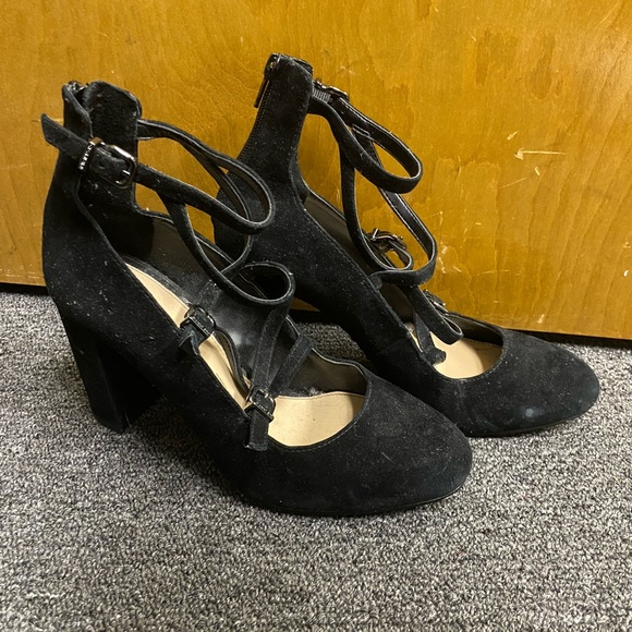 Gianni Bini Shoes - Black suede heels